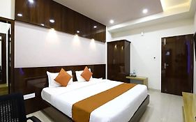 Fabhotel Royal Blue Meridian Inn